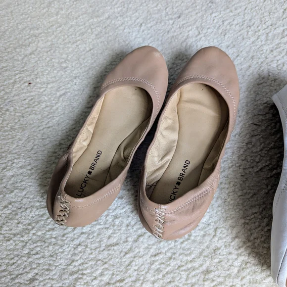 Lucky Brand Ballet Flats in Tan and White - Picture 3 of 5